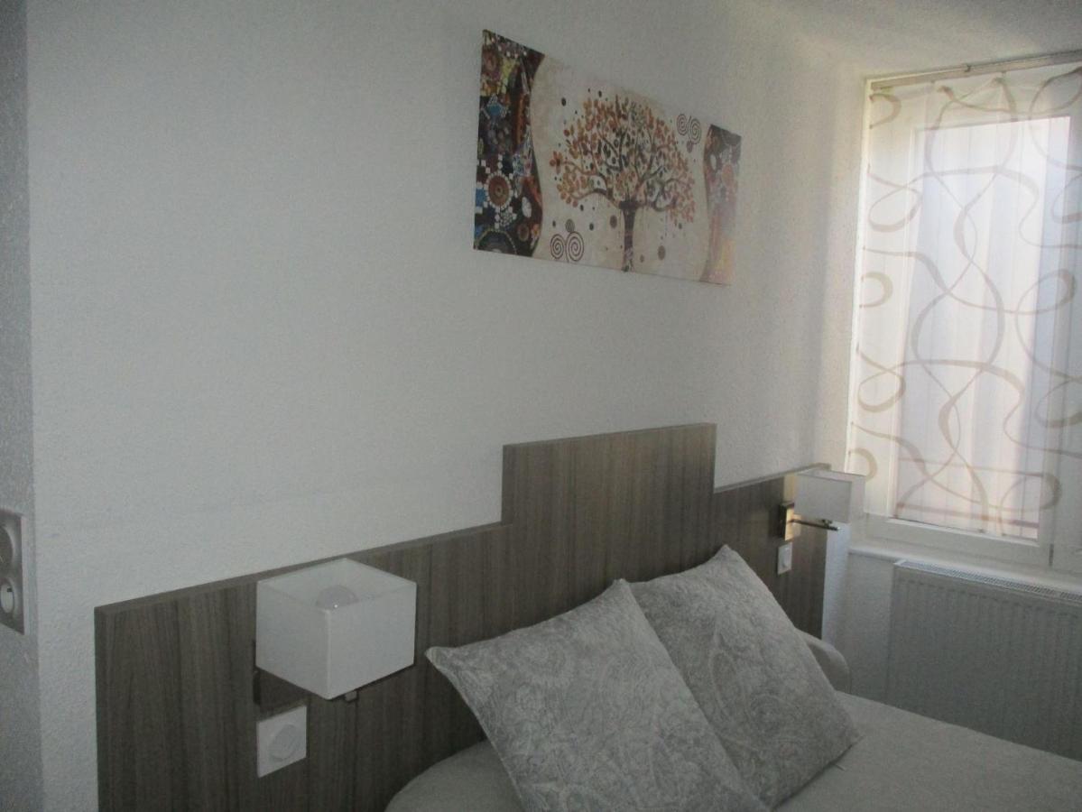Hotel Du Commerce Pont-Saint-Esprit Luaran gambar